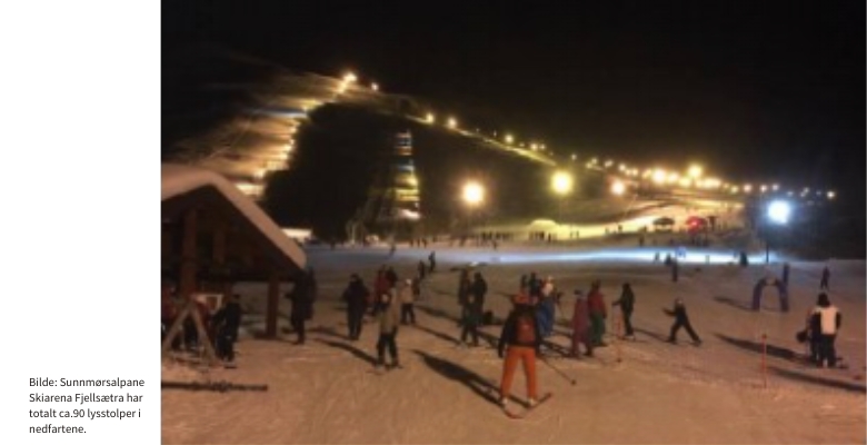 Lysstolper i skiarena- med polstriger